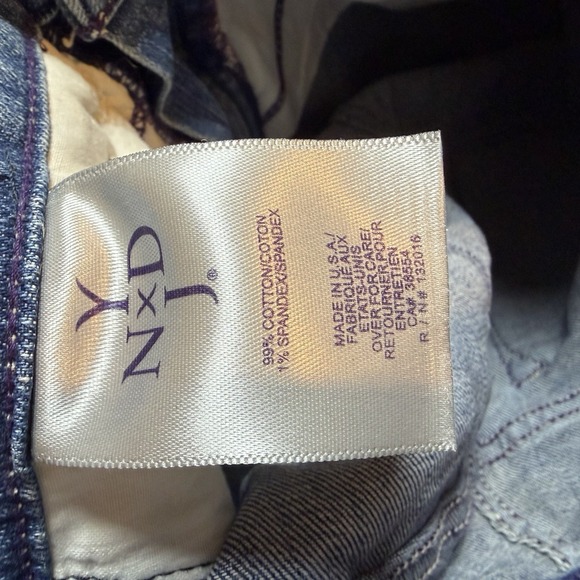 Vintage NYDJ Not Your Daughter's Jeans Capris Stretch Embroidered Aztec 0P USA - Picture 8 of 10